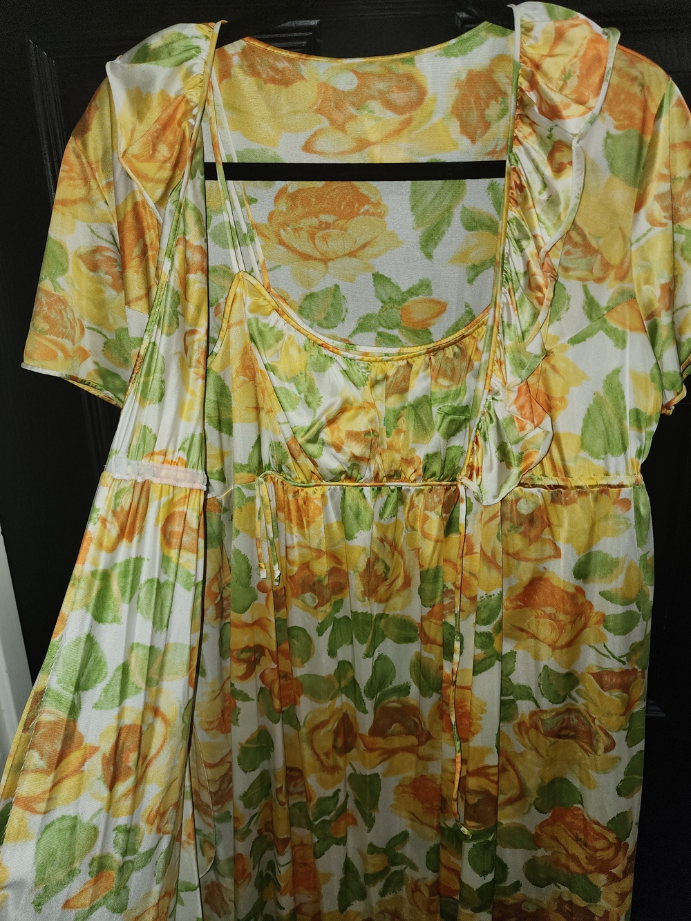 Vanity Fair Yellow and Green Floral Peignoir Set with Ruffle Trim - Picture 5 of 7